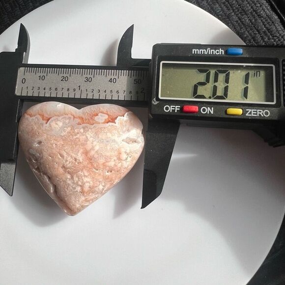 Pink Agate Crystal Heart‎ Carving (#8) - Picture 8 of 10